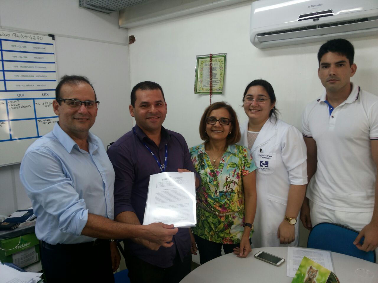SEEPE realiza ato simbólico com enfermeiros da Ebserh