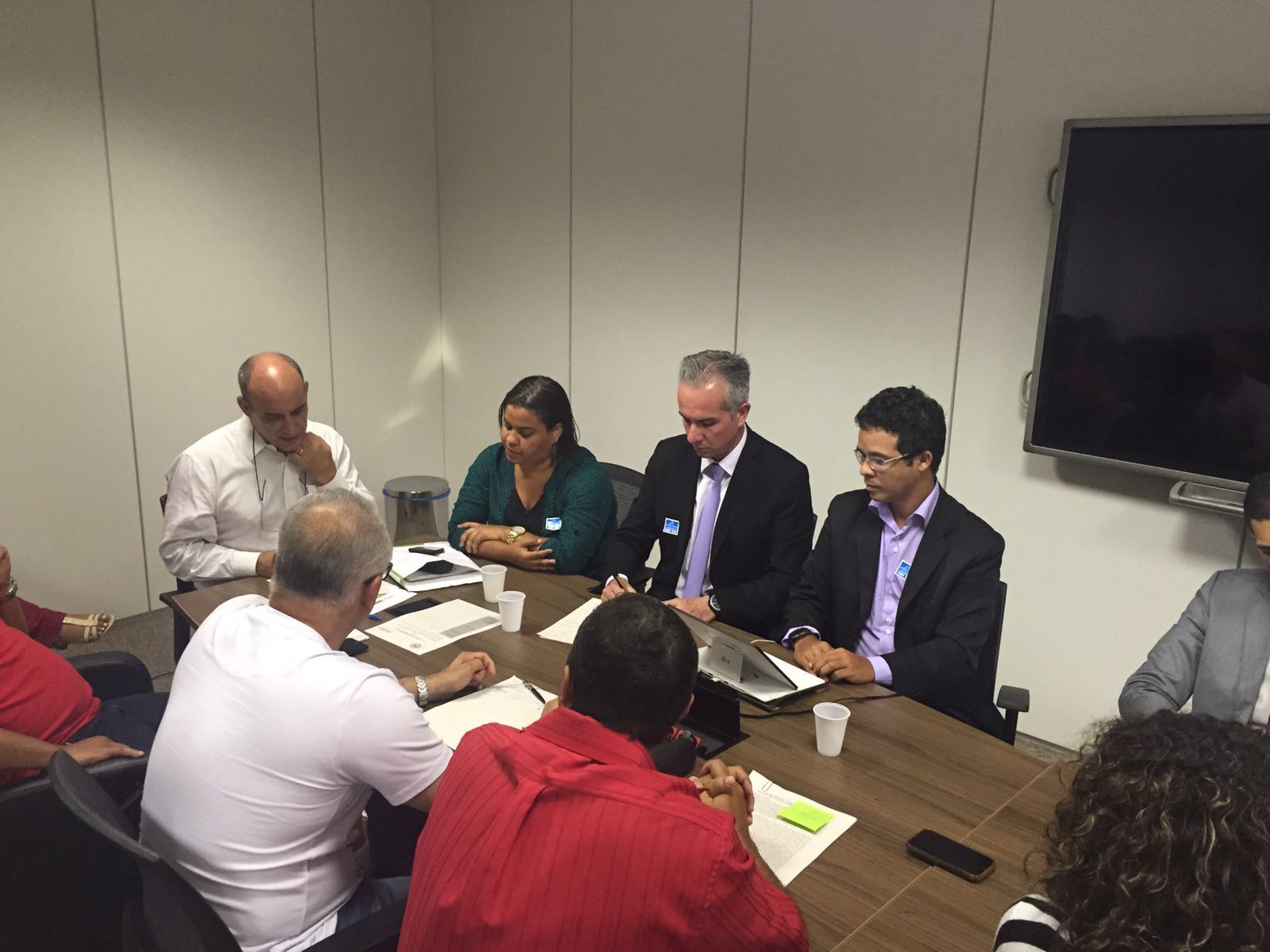 Reunião na EBSERH conclui regimento da Mesa de Negociação