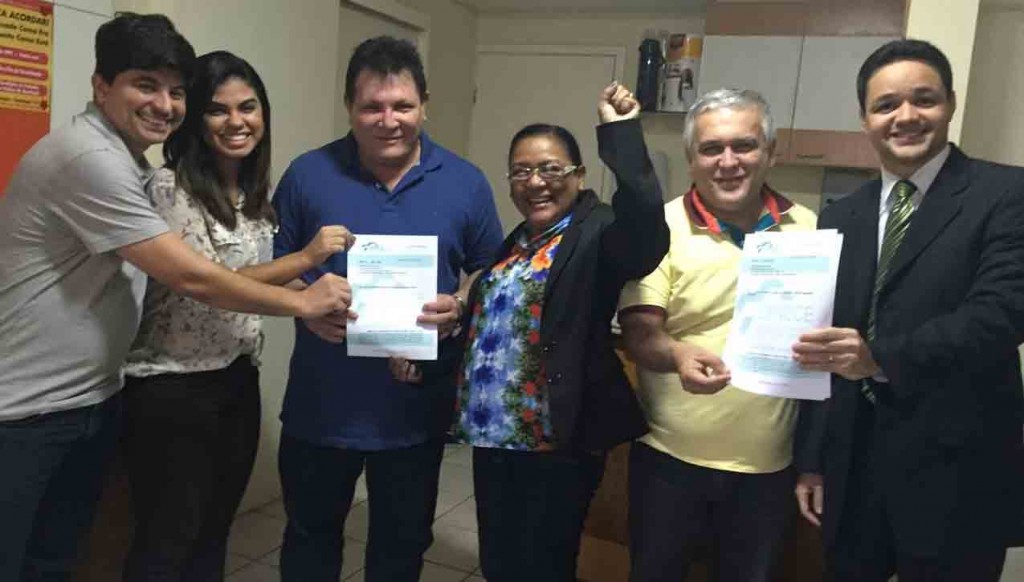 Prefeito, vereador e enfermeiros do município de Boa Viagem