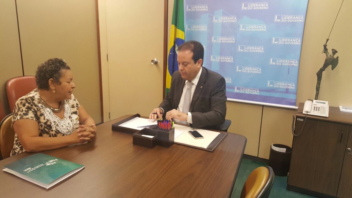 Presidente da FNE debate Aposentadoria Especial com líder do Governo