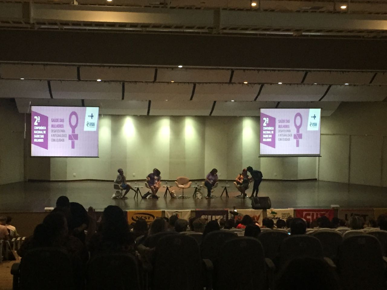Conferência Nacional de Saúde da Mulher debate defesa do SUS