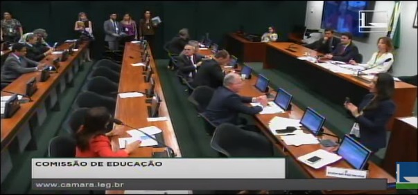 Comissão de Educação vota PL 2.891/15 que torna obrigatório a formação em Enfermagem 100% presencial