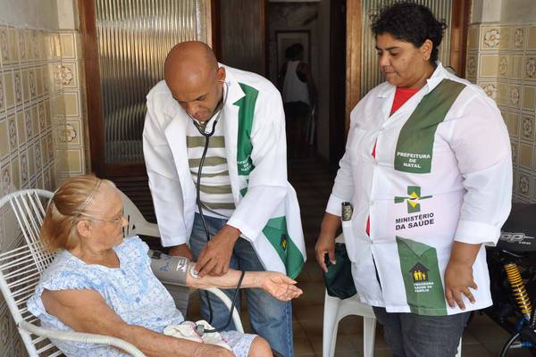Sineal divulga nota de repúdio contra descredenciamento de Equipes de Saúde da Família